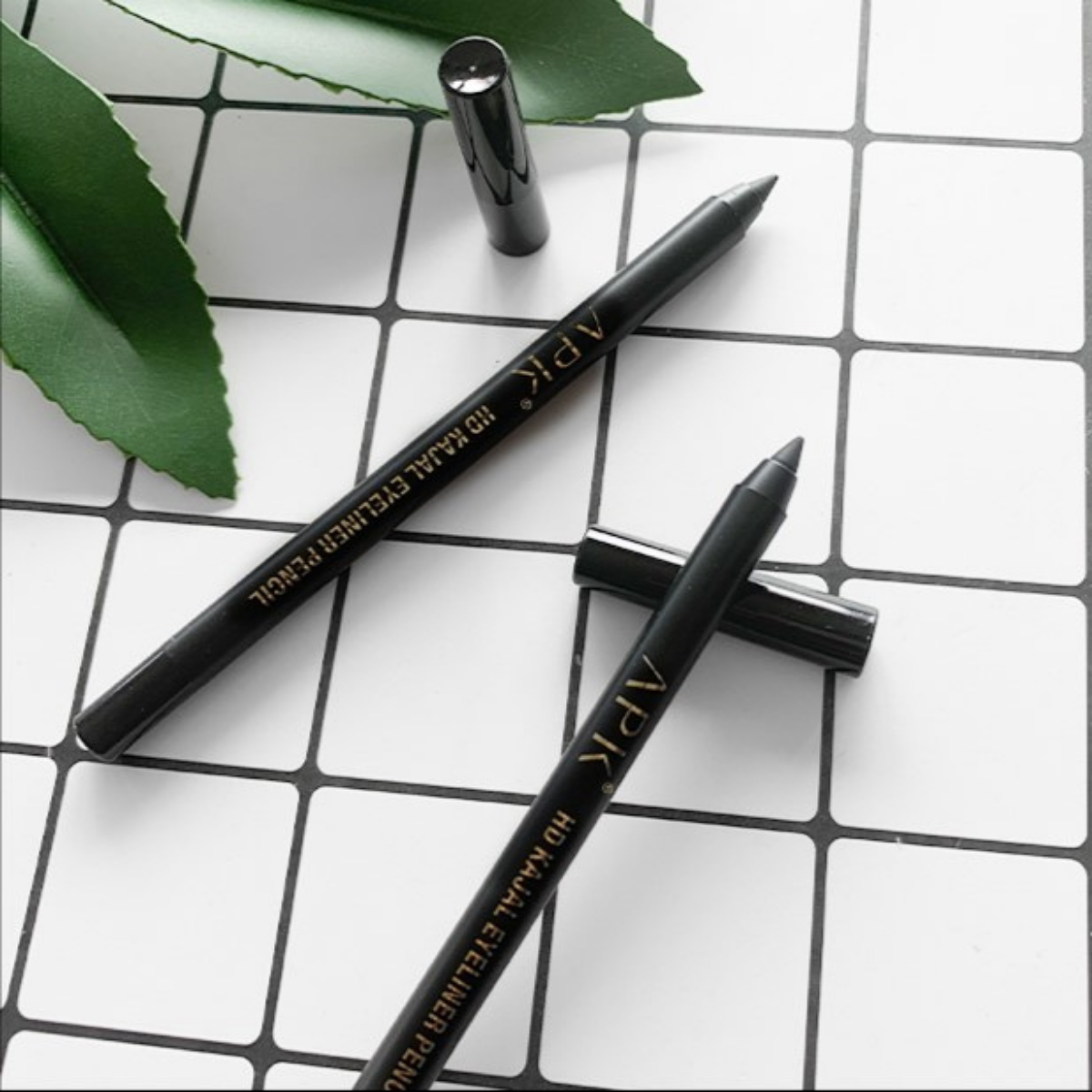 APK HD Kajal Eyeliner Pencil – 100% Waterproof, Non-Transfer