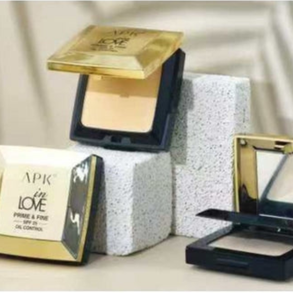 APK Prime and Fine Matte Pressed Powder – Oil Control and SPF25