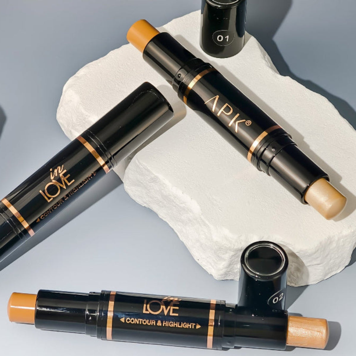 APK Ultra HD Long Lasting Duostick - Contour and Highlight Stick