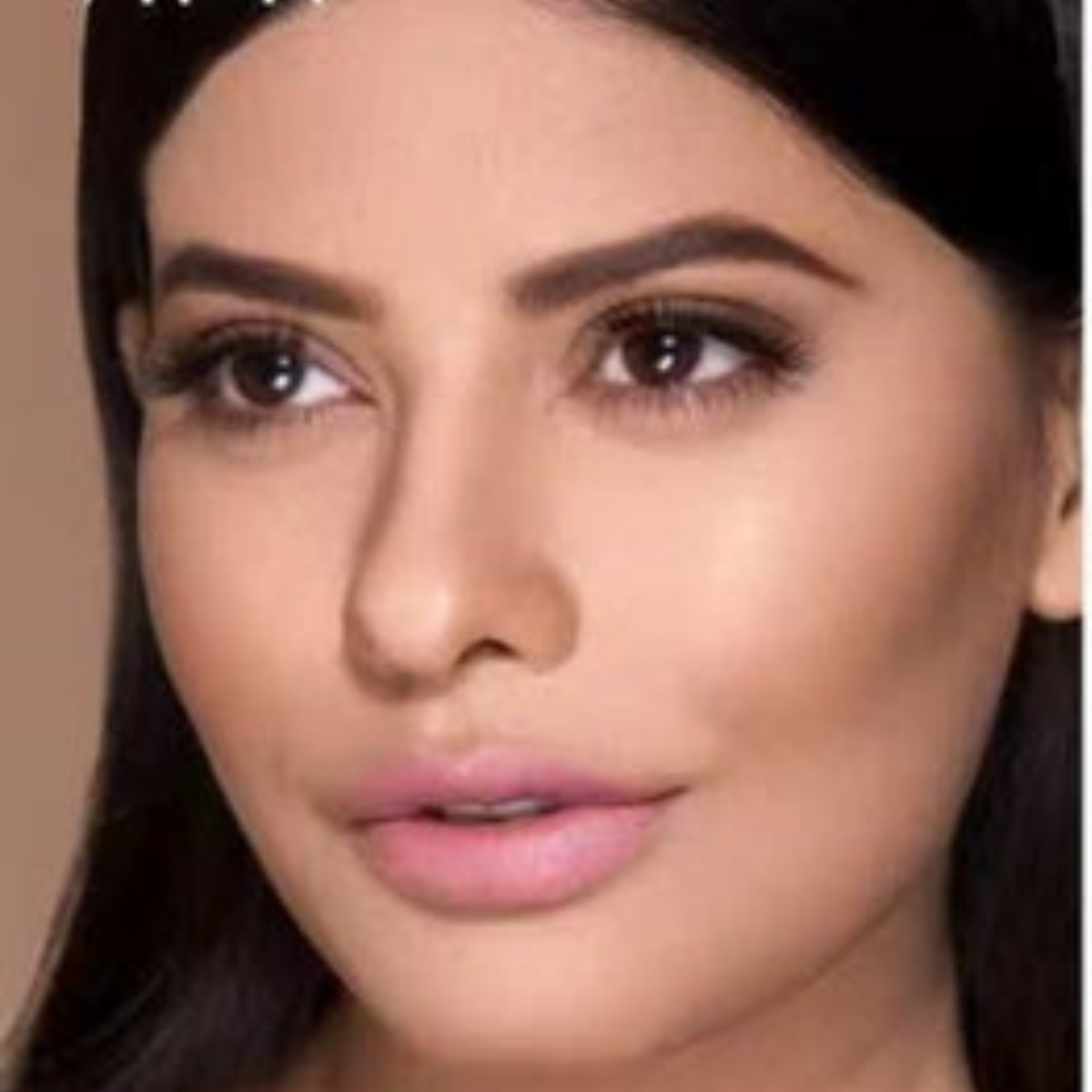 APK Prime and Fine Matte Pressed Powder – Oil Control and SPF25