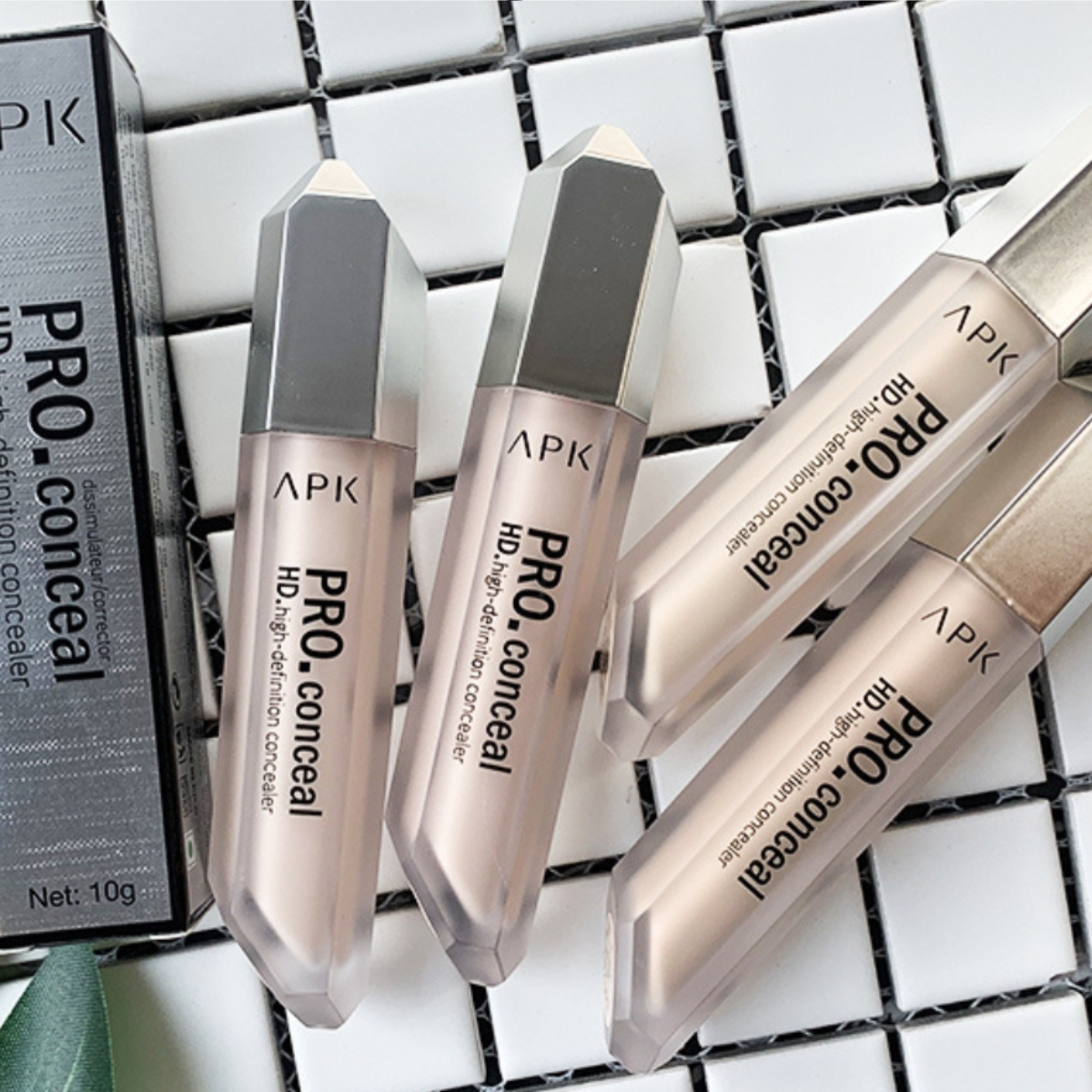 APK Pro. Conceal HD High-Definition Concealer - Long-Lasting Coverage